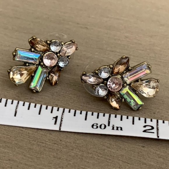 ✨BaubleBar✨Cluster earrings, tan iridescent, NEW - Picture 1 of 8